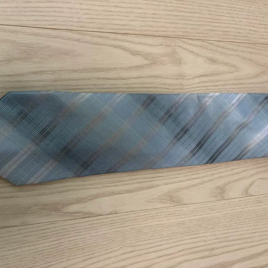[BUNJANG] Giorgio Armani Necktie / 조르지오 알마니 넥타이 팝니다.
