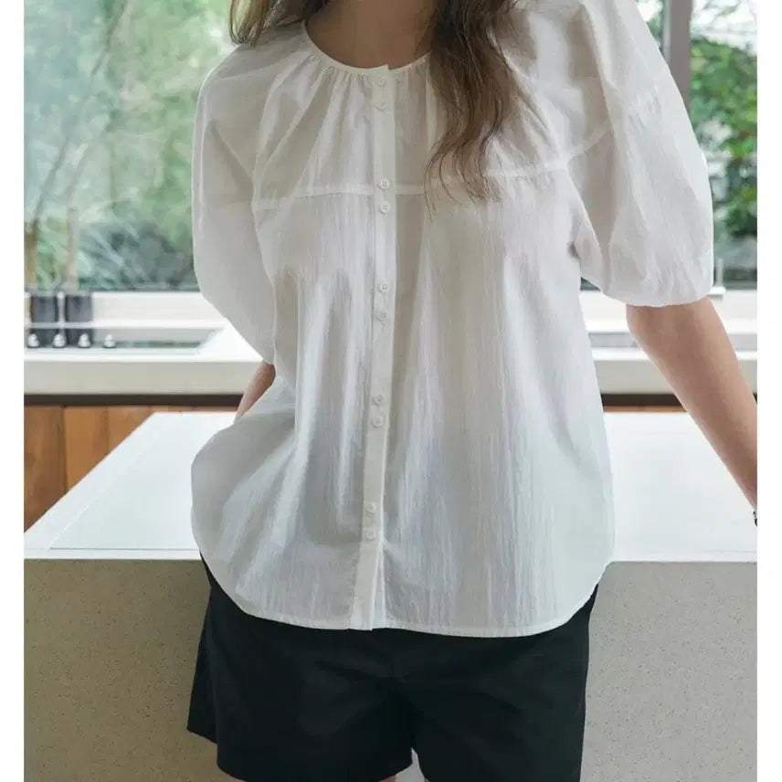 [BUNJANG] Lamé Lever Ballune Half Blouse / 라메레이벌룬 하프 블라우스