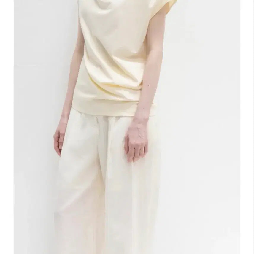 [BUNJANG] RACE Draping Cap Sleeve Blouse Cream / 레이스드레이핑블라우스