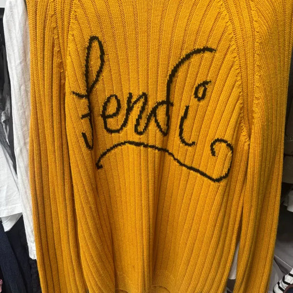 [BUNJANG] Fendi Intarsia Logo Wool Knit / 펜디 인타르시아 로고 울니트  급처해봅니다