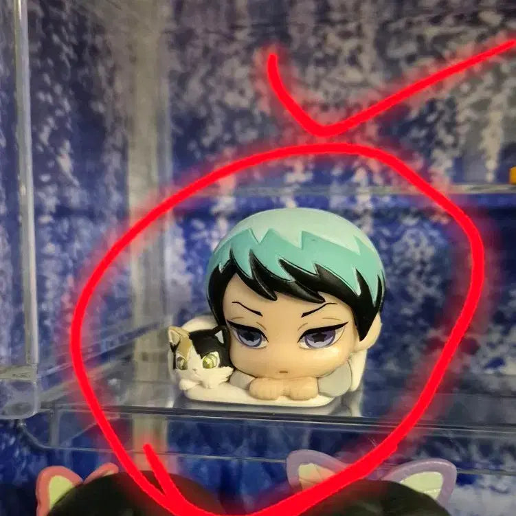 [BUNJANG] Demon Slayer Yushiro Rare Gacha Figure with Cat / 귀멸의 칼날 유시로 희귀 가챠