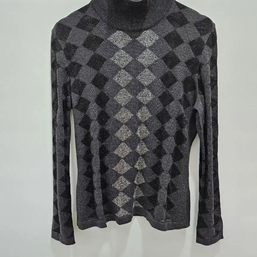 [BUNJANG] Escada Turtle Neck Knit Top / 에스까다 터틀 니트 상의