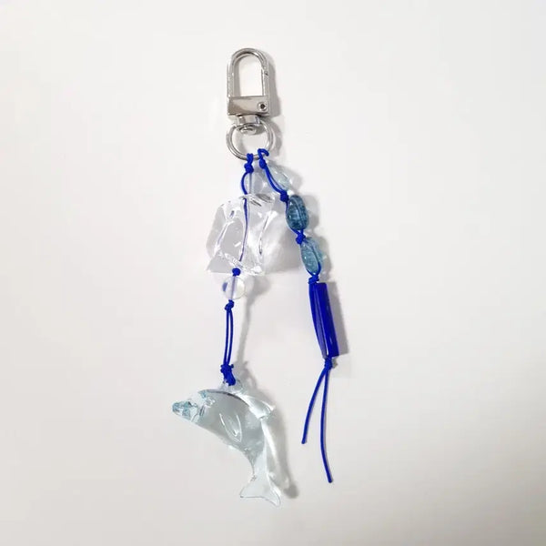 [BUNJANG] Ice Dolphin Keychain Handmade / 얼음 돌고래 키링