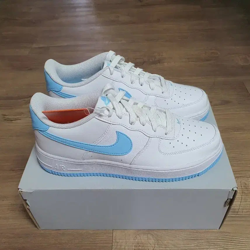 [BUNJANG] Nike Air Force 1 '07 Essential White DH2933-100 / (새제품)나이키 에어포스1 250