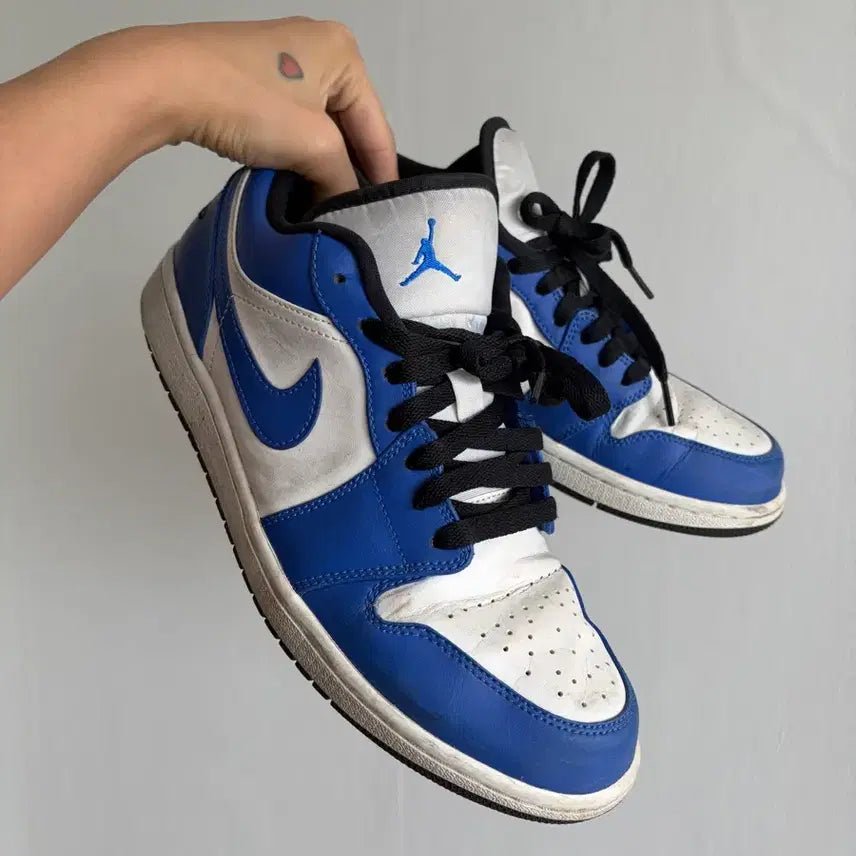 [BUNJANG] Nike Air Jordan 1 Low Hyper Royal Blue Shoes / 나이키 에어조던1 로우하이퍼 로얄블루 270
