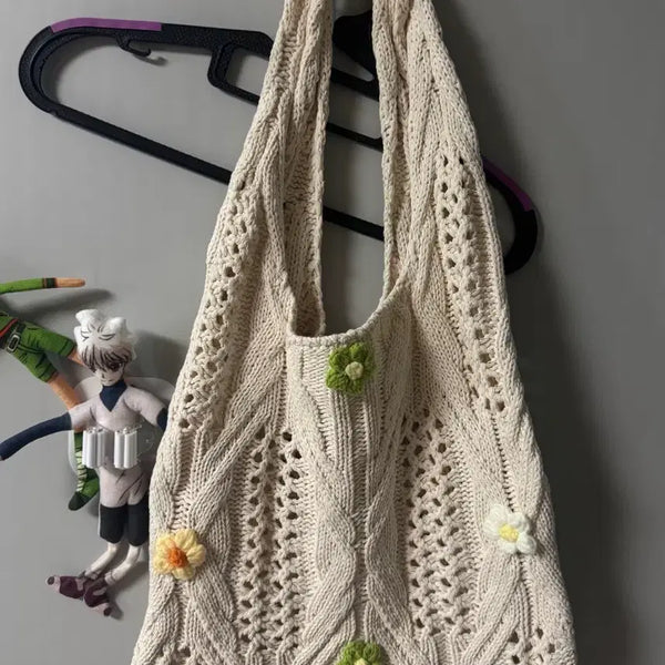 [BUNJANG] Knitted Flower Shoulder Bag / 펀칭 니트 뜨개 꽃 숄더백 가방