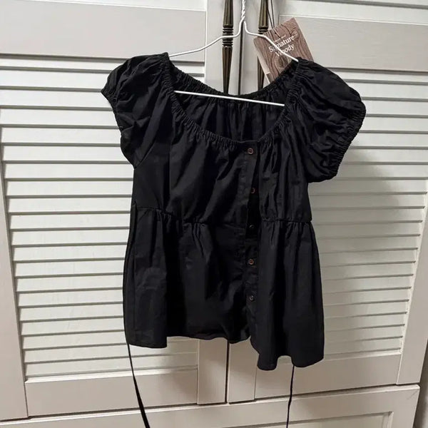 [BUNJANG] Black Off-Shoulder Puff Sleeve Blouse / 블랙 오프숄더 퍼프 소매 블라우스