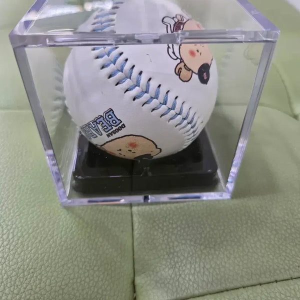[BUNJANG] Doosan Bears Manggeurejin Gom Commemorative Baseball / 두산베어스 망그러진곰 기념구