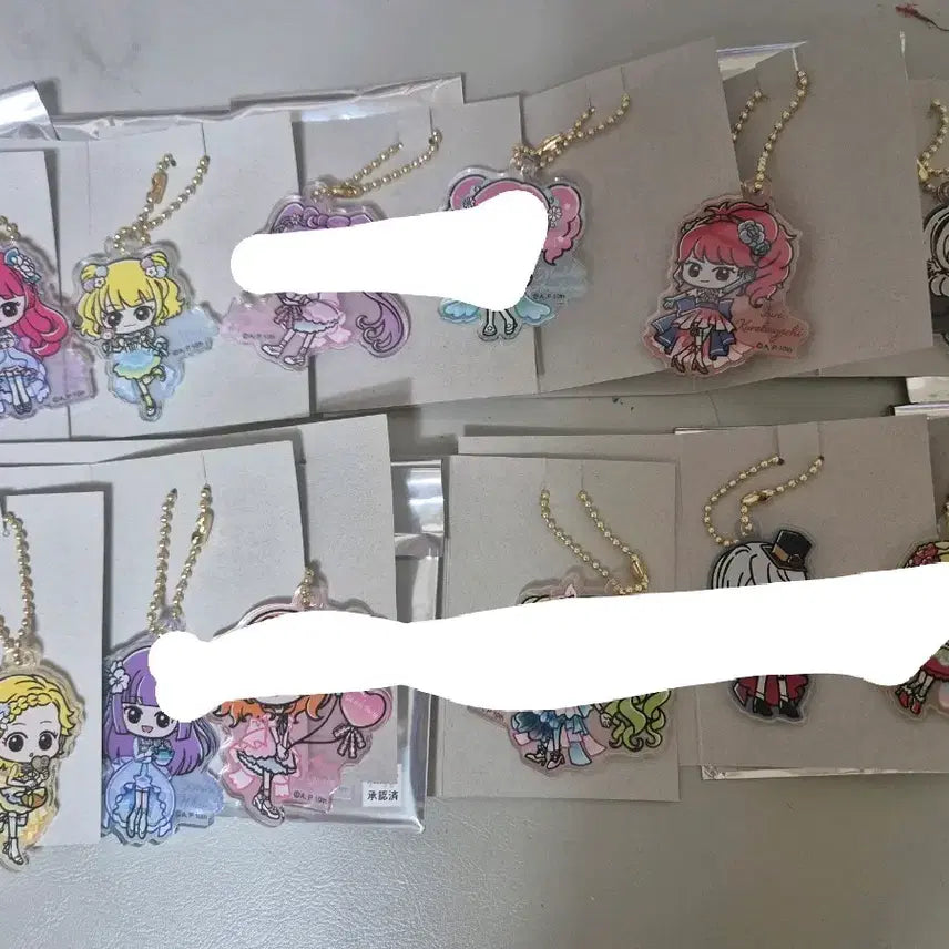 [BUNJANG] PriPara & Aikatsu! Character Acrylic Keychains / 프리파라 아이엠스타 아이카츠 카츠파라 스타파라 가든파티 키링 미래 소피 쥬리 린 희나