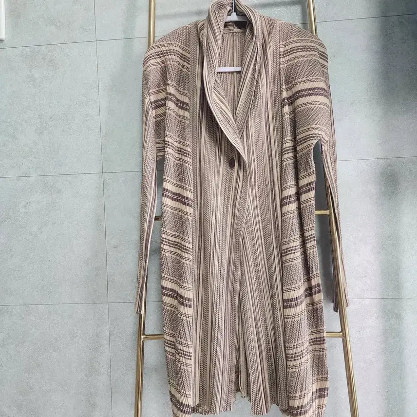 [BUNJANG] Pleats Please Issey Miyake Striped Cardigan / 플리츠플리즈 가디건