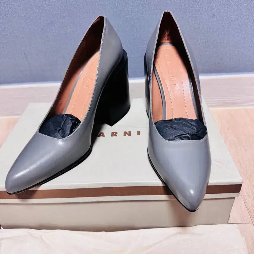 [BUNJANG] Marni Pumps Heels Grey Size 38.5 New / 마르니 펌프스 힐 그레이 38.5 새상품 "정품" 245~250
