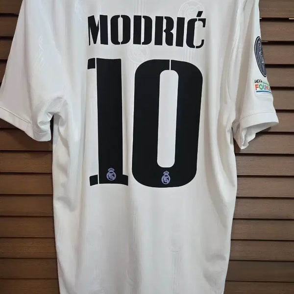 [BUNJANG] Real Madrid 2022-23 Modrić Home Jersey / 22-23 레알마드리드 모드리치 유니폼