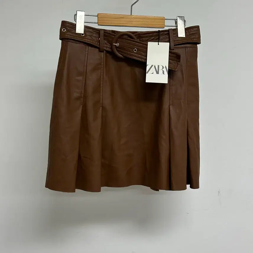 [BUNJANG] Zara Faux Leather Pleated Mini Skirt / 자라 페이크 레더 플리츠 미니 스커트 S