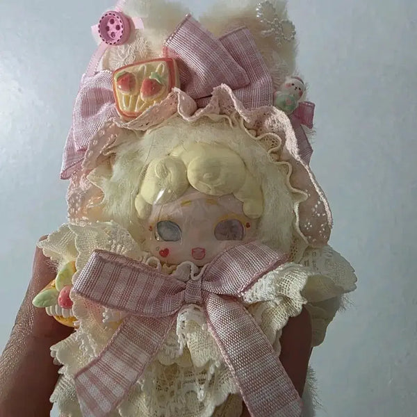 [BUNJANG] Bamtokki Mini Custom Limited Edition Figure with Strawberry Accent / 밤토끼 미니 커스텀 한정판