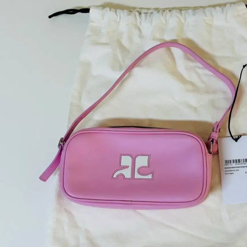 [BUNJANG] Courreges Pink Mini Shoulder Bag / 꾸레쥬 핑크 미니 숄더백