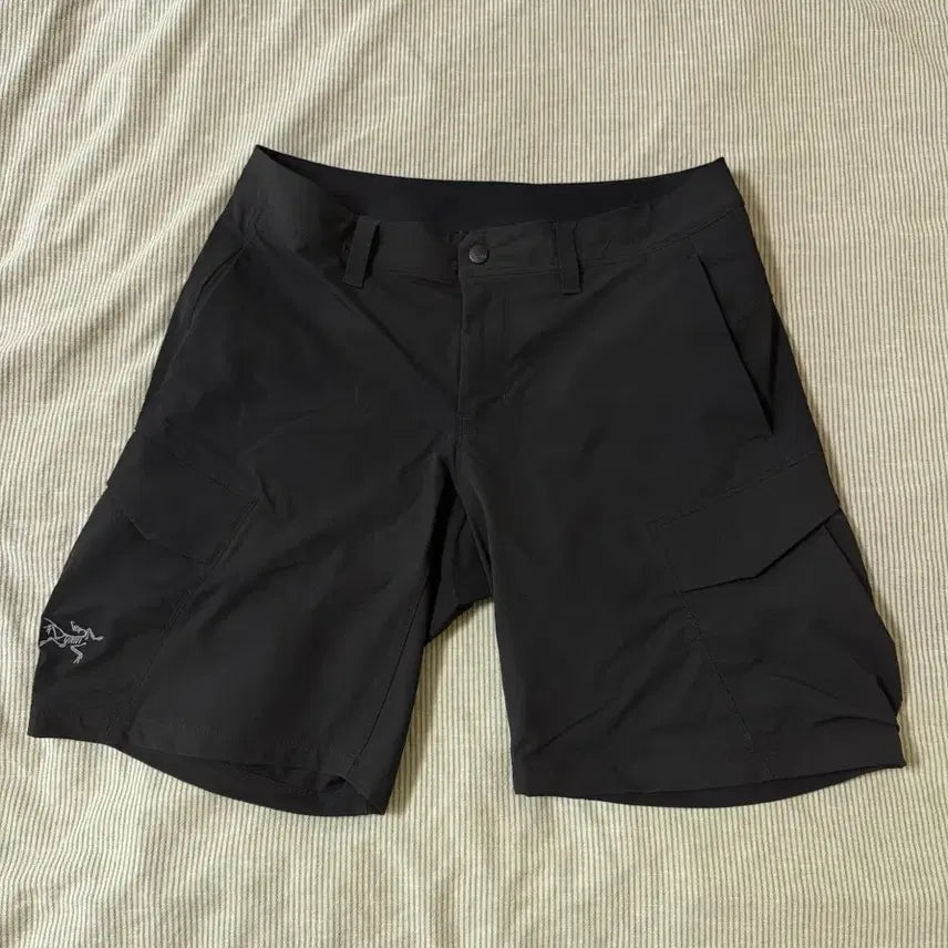 [BUNJANG] Arc'teryx Rampart Shorts 9-Inch Black 32 / (SS급) 아크테릭스 람파트 쇼츠 9인치 블랙 32