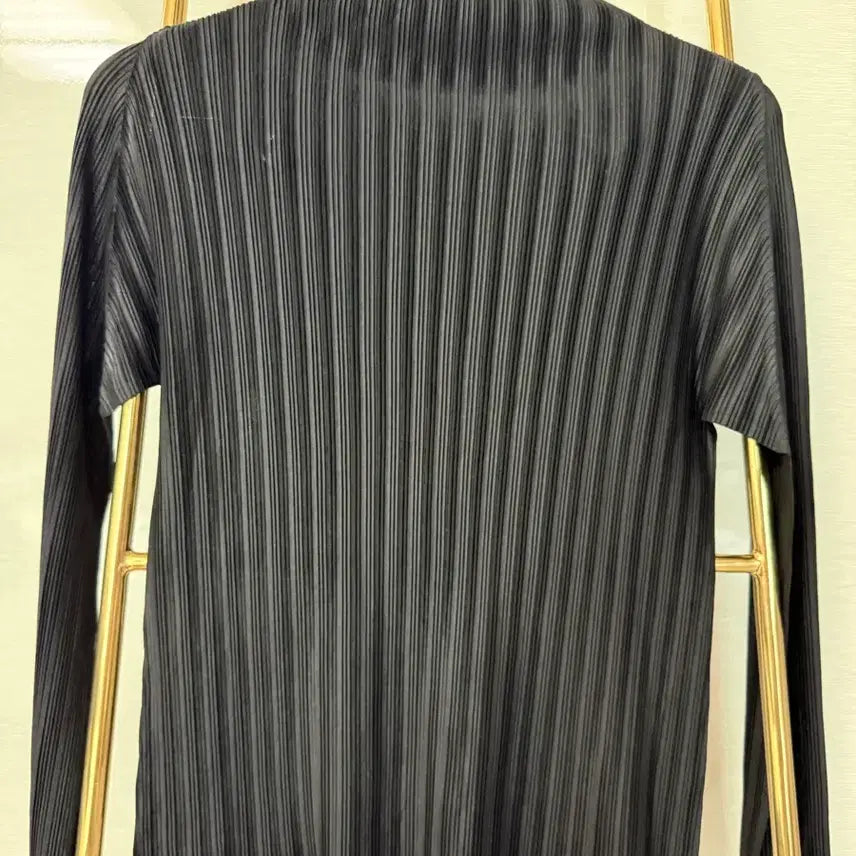 [BUNJANG] Pleats Please Long Sleeve Neck Blouse / 플리츠 플리즈 긴팔 목 블라우스 상의