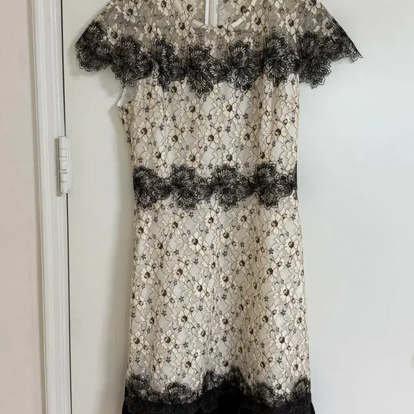 [BUNJANG] Sandro Lace Dress / [소녀시대 서현 착용] 산드로 레이스 원피스 (사이즈 1)