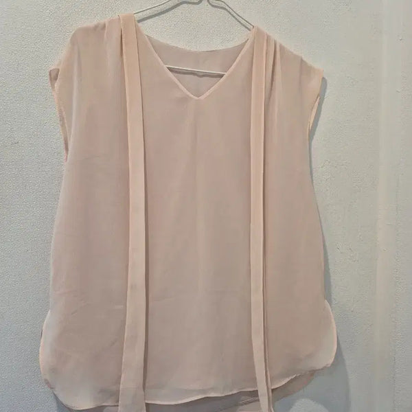 [BUNJANG] LIST Sleeveless V-Neck Blouse - Light Pink / 리스트  민소매 블라우스 연핑크 V넥 가55