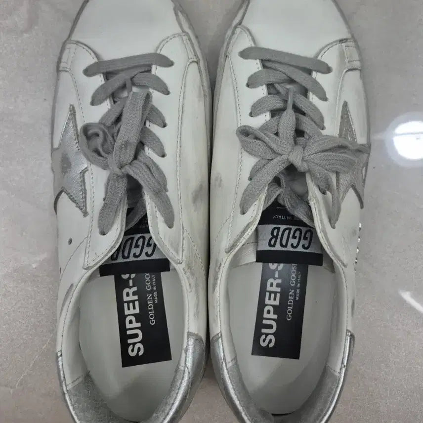 [BUNJANG] Golden Goose Superstar Sneakers White Silver Tab Size 37 / (정품) 골든구스 슈퍼스타 화이트 실버탭 스니커즈 사이즈37w