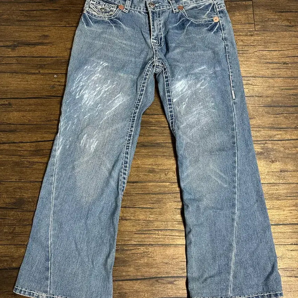 [BUNJANG] True Religion USA Big T White Stitch Bootcut Denim Custom Painted Y2K / 트루릴리전 USA 빅T 화이트 스티치 부츠컷 데님 38 커스텀 페인팅 Y2K