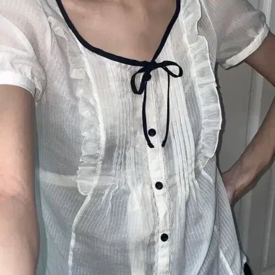 [BUNJANG] Ribbon Frill Blouse - Summer School Uniform Style / 모리걸 리본 프릴 블라우스 교복 여름