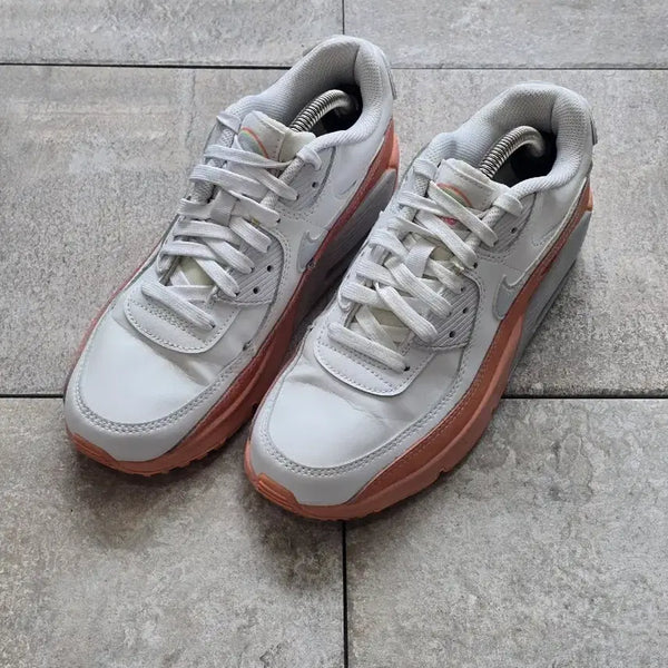 [BUNJANG] Nike Air Max 90 LTR SE Sneakers (Coral GS) / (240)나이키 에어맥스 90 ltr se 스니커즈