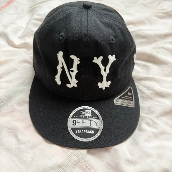 [BUNJANG] New Era MLB Cooperstown New York Yankees Highlanders Retro Crown Strapback Cap / 뉴에라 MLB 쿠퍼스타운 뉴욕 양키스 하이랜더스 레트로 크라운 스트랩백 블랙 모자