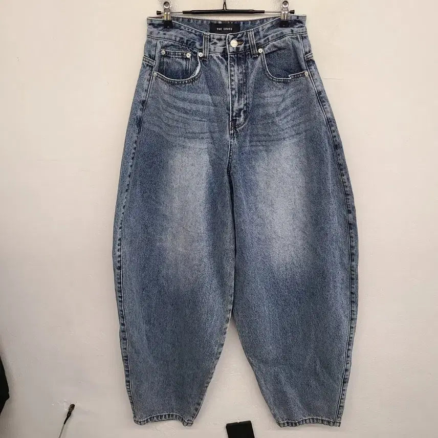 [BUNJANG] The Cross Balloon Denim Pants / [26 inch] 더크로스 벌룬 데님 팬츠 청바지
