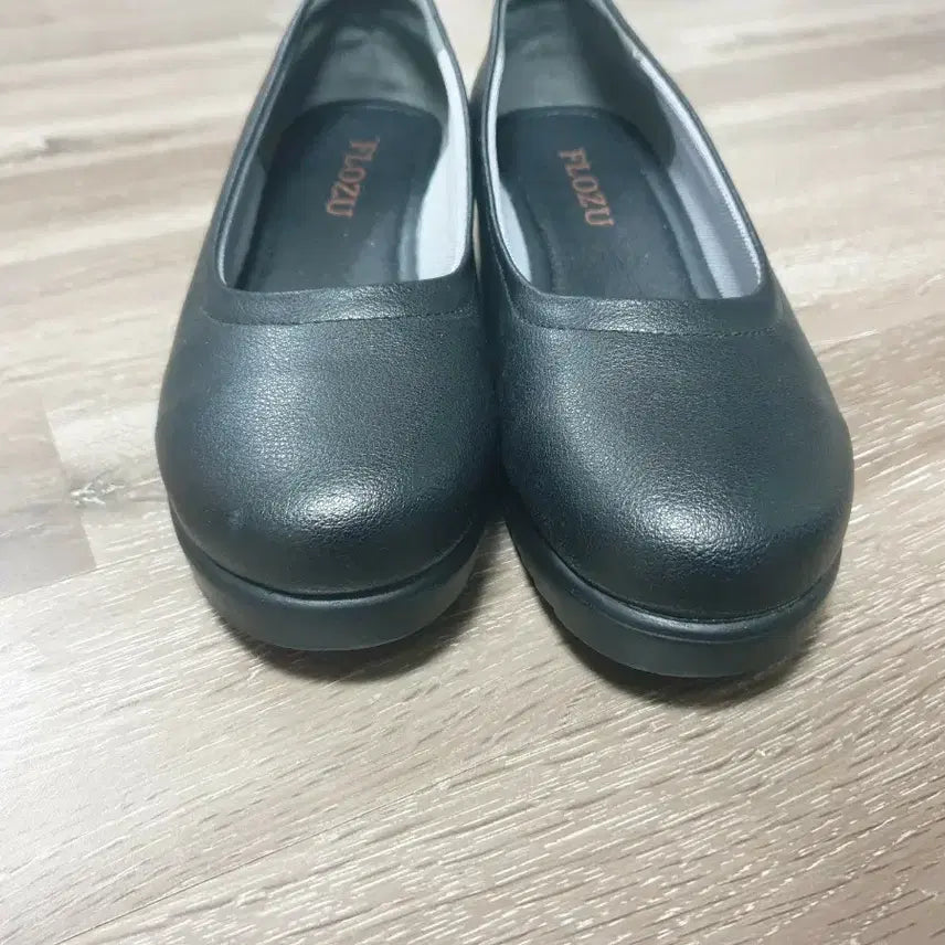 [BUNJANG] Flozu Women's Ballet Flats (Size 240) / 여성 신발240