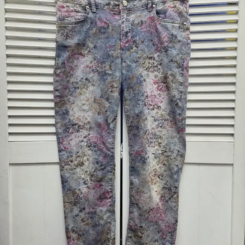 [BUNJANG] Versace Jeans Couture Handmade Flower Denim Jeans / 베르사체 진스 꾸뛰르 핸드메이드 플라워 데님