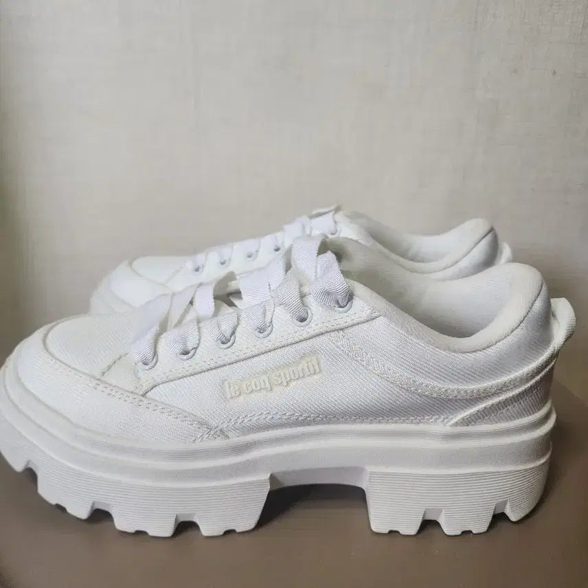 [BUNJANG] Le Coq Sportif White Platform Sneakers / >>새상품급<< 르꼬끄 스포르티브 화이트 통굽(키높이) 스니커즈 235 팝니다