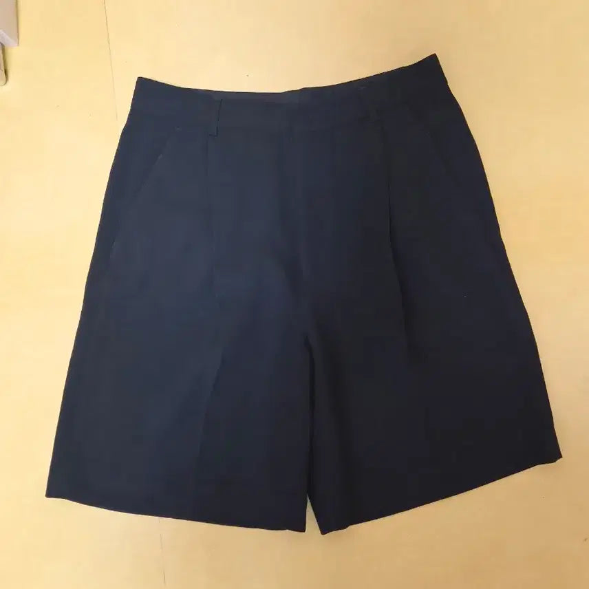 [BUNJANG] MMGL One-Tuck Wide Shorts Size 4 / mmgl 원턱 와이드 쇼츠 4사이즈