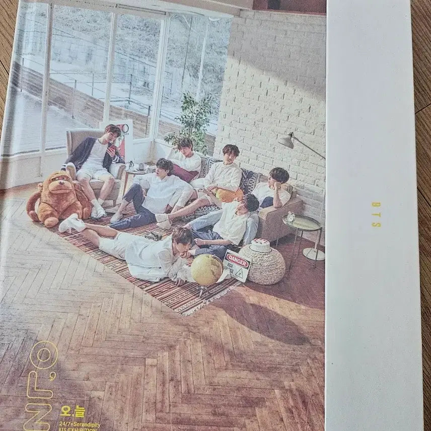 [BUNJANG] BTS 'Today' Exhibition Photobook / 방탄소년단 오늘 전시회 포토북