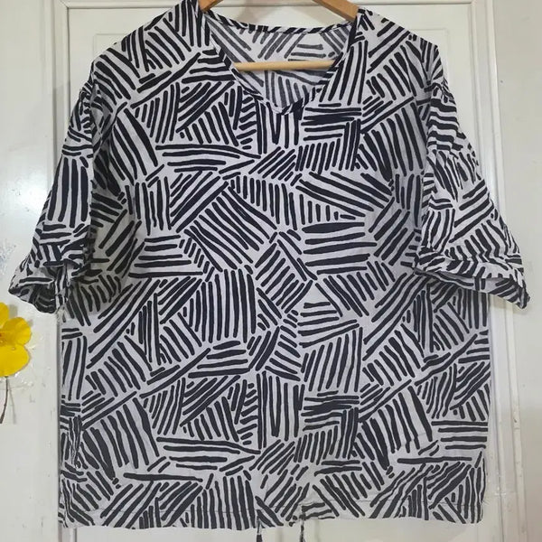 [BUNJANG] Black & White Cotton Blouse / 블랙앤화이트 고급스러운  핏이이쁜  면  블라우스   거의새거