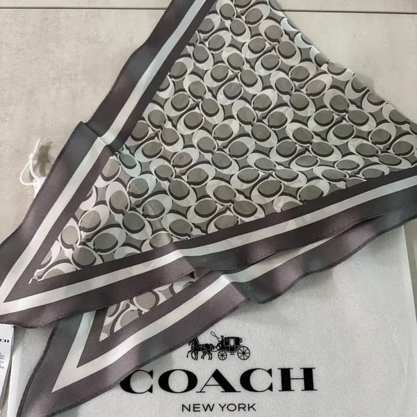 [BUNJANG] Coach Silk Scarf / 코치 실크 스카프