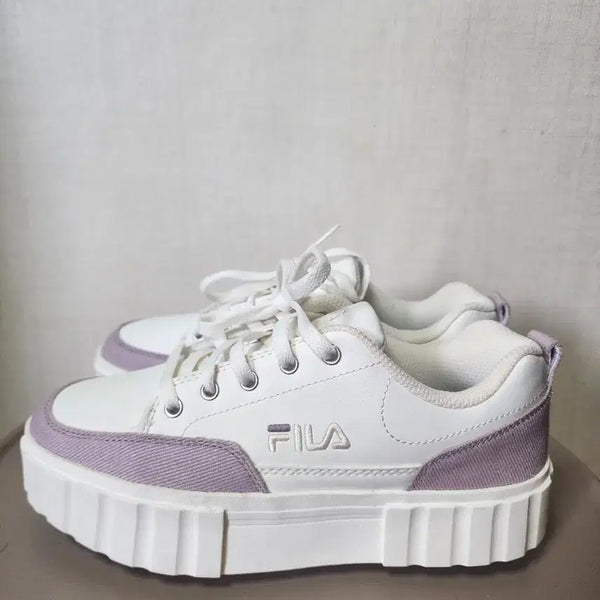 [BUNJANG] Fila Sandblast Logo Lace-up Platform Sneakers White/Purple / >>새상품<< 휠라 샌드블라스트 로고 레이스업 화이트/퍼플 통굽 스니커즈 235 팝니다
