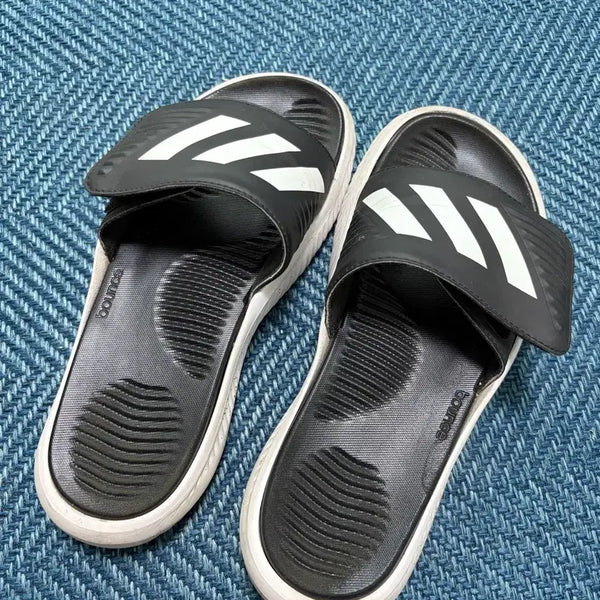 [BUNJANG] Adidas Alpha Bounce Slide 1.0 Black (255mm) / 아디다스 알파 바운스 슬라이드 1.0 ( 255 )