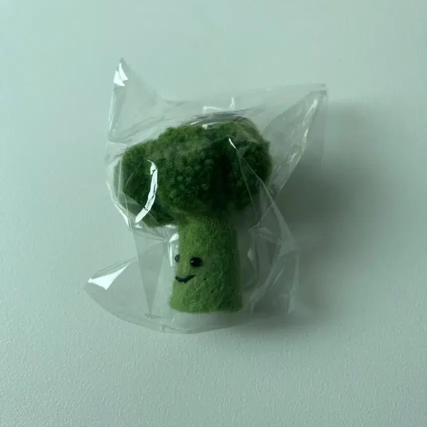 [BUNJANG] Broccoli Wool Felt Doll Keyring / 브로콜리 양모펠트 인형키링