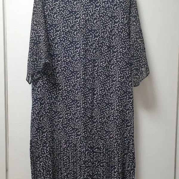 [BUNJANG] Tamara Chiffon Pleated Dress Navy White Pattern / 타마라 쉬폰 플리츠 원피스 88