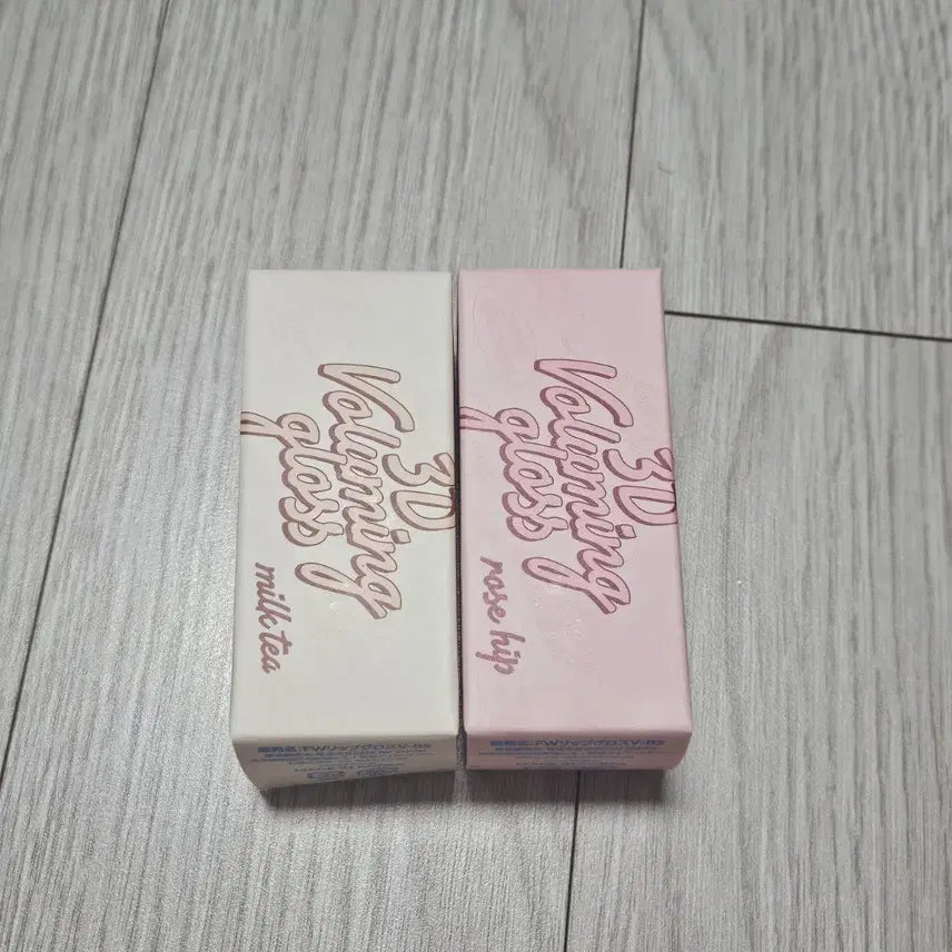 [BUNJANG] FIY 3D Voluming Gloss Milk Tea 70%, Rosehip 70% (Japan Exclusive) / (미개봉) 퓌 일본 한정색상 볼류밍 글로스 밀크티70%, 로즈힙70%