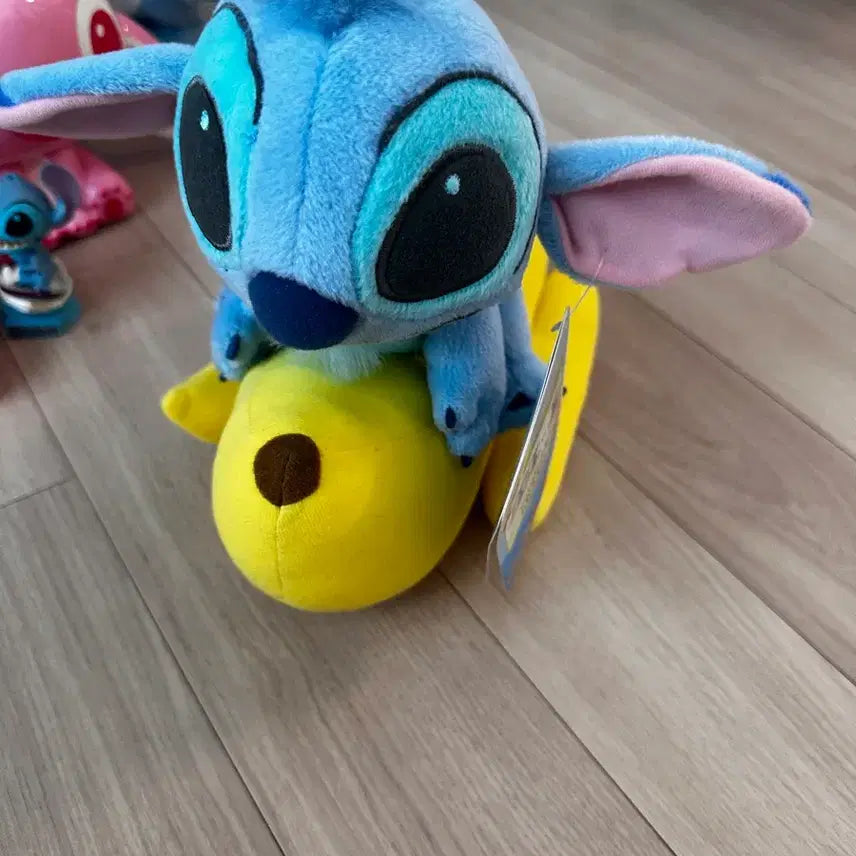 [BUNJANG] Disney Stitch Banana Boat Plush Toy / 디즈니 바나나보트 탄 스티치 봉제인형