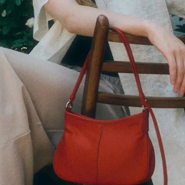 [BUNJANG] Couronne Love Shoulder Bag / 쿠론 러브 숄더백