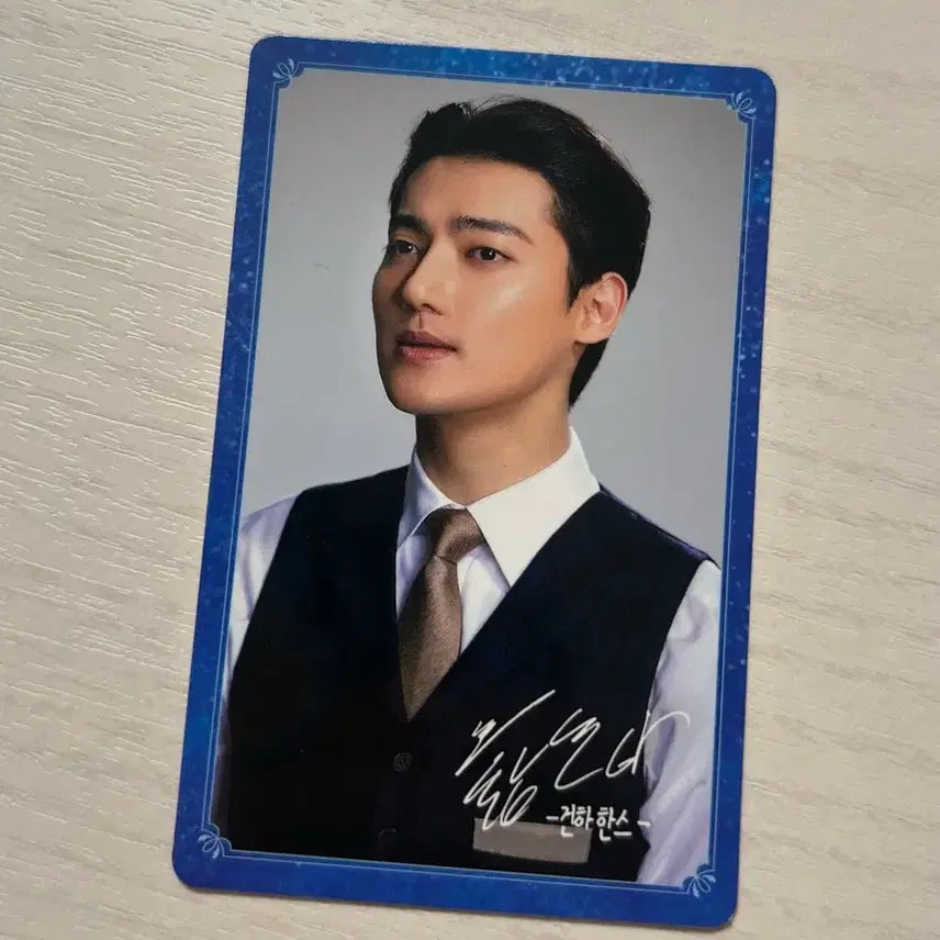 [BUNJANG] Frozen Musical Hwang Geon-ha POB Photocard / 뮤지컬 겨울왕국 프로즌 팝업스토어 황건하 미공개 포토카드 포카