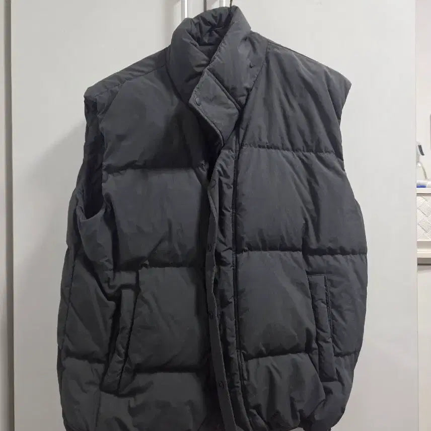 [BUNJANG] Another Office Down Vest Charcoal / 어나더오피스 다운 베스트 차콜색상