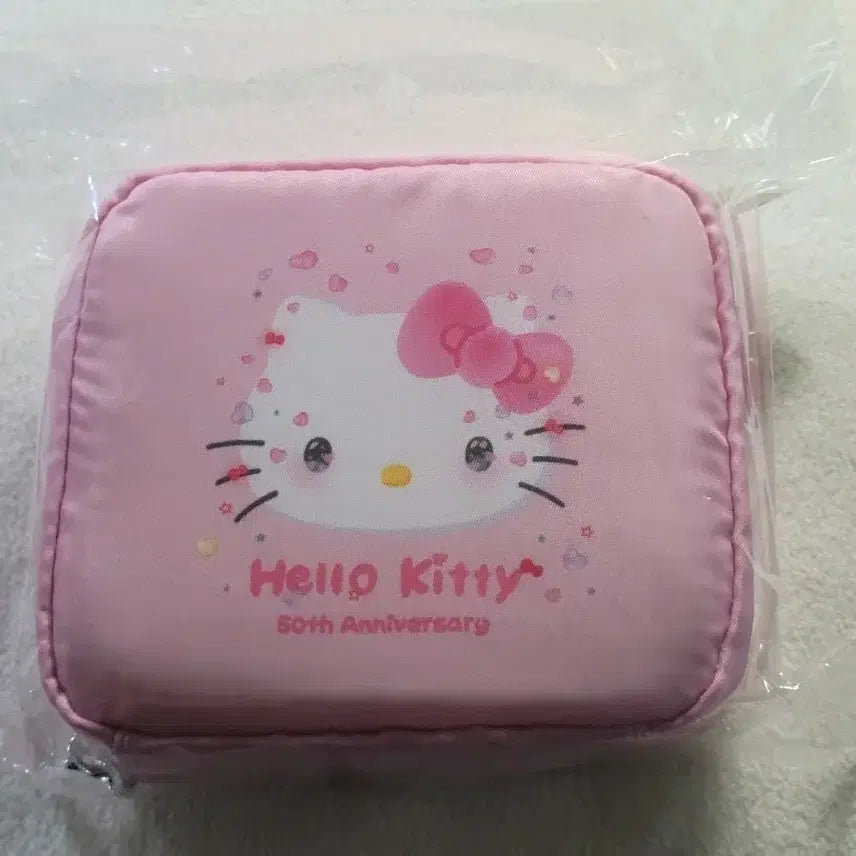 [BUNJANG] Hello Kitty 50th Anniversary Pouch / 헬로키티 50주년 기념 파우치
