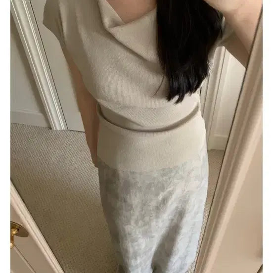 [BUNJANG] SSIMY Drape Knit Top Cream / 씨미 드레이프 니트 탑 크림색