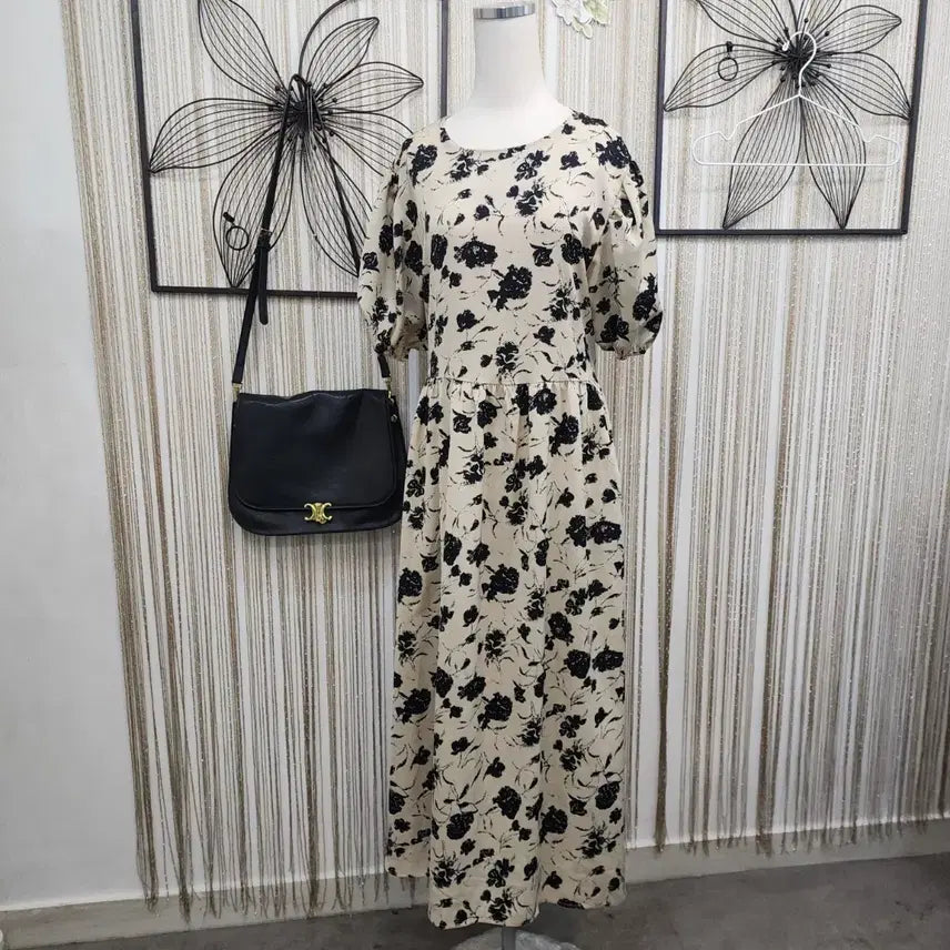 [BUNJANG] Ozok Beige Flower Pattern Long Dress / 오조크 베이지 플라워 패턴 롱 원피스 free
