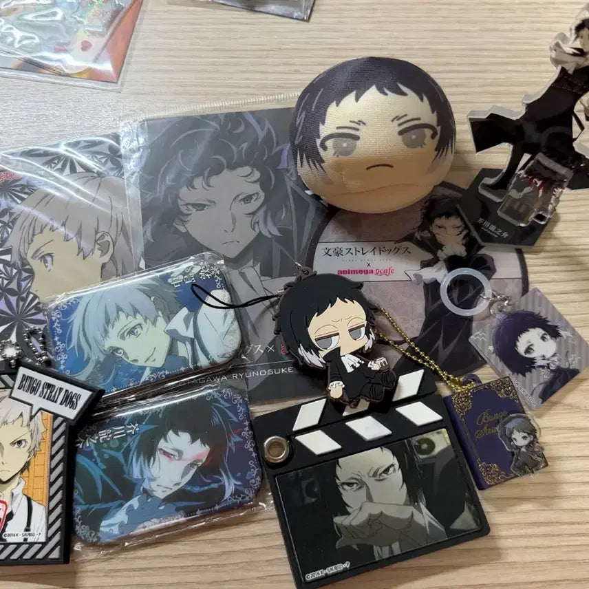 [BUNJANG] Bungo Stray Dogs Akutagawa Atsushi Shin Soukoku Acrylic Stand and Badge Set / 문스독 아쿠타가와 아츠시 신쌍흑 아크릴 스탠드 굿즈 뱃지 메지루시