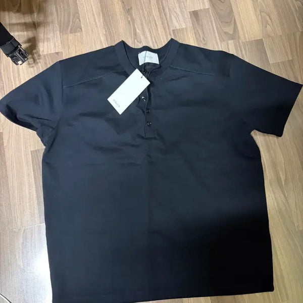 [BUNJANG] BAURO Muscle Fit Henley Neck T-Shirt XL / 바우로 버슬핏 헨리넥 티셔츠 XL